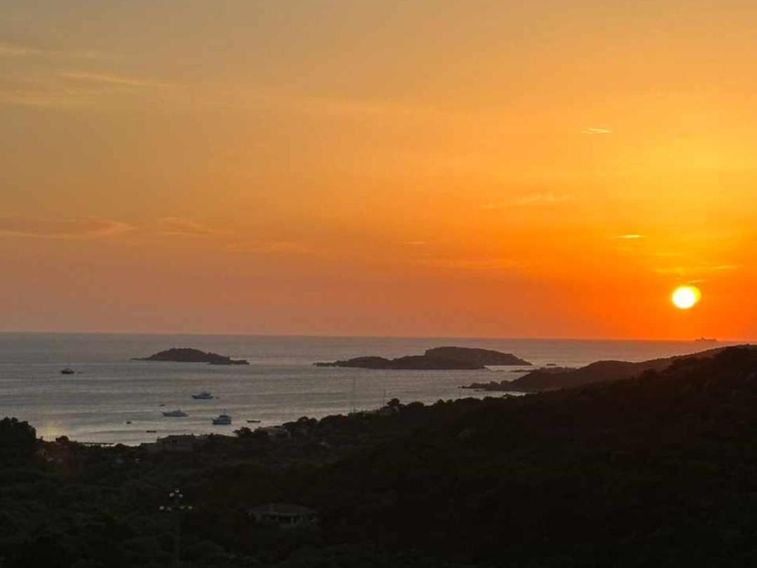 Appartamento Taras Sottovento - Porto Cervo Abbiadori Екстер'єр фото